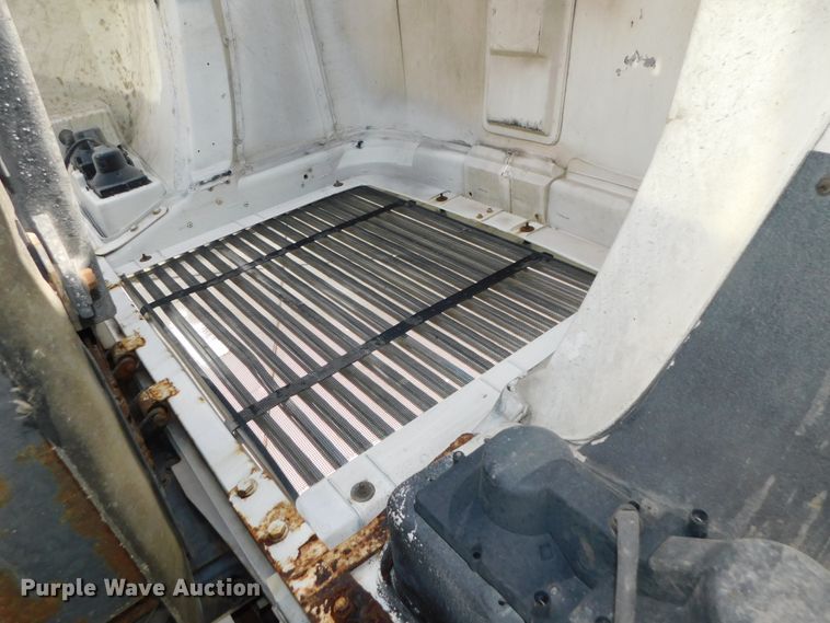 image for item DK8551 1997 Freightliner FLD120  semi truck