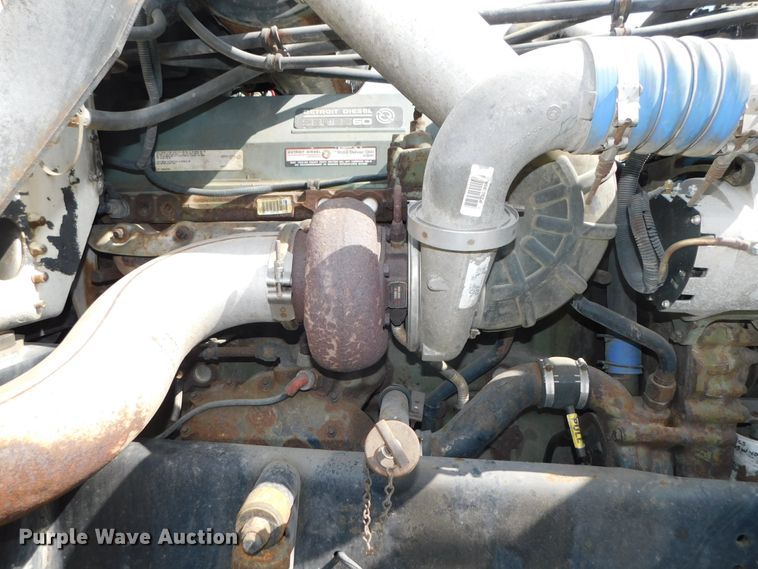 image for item DK8551 1997 Freightliner FLD120  semi truck