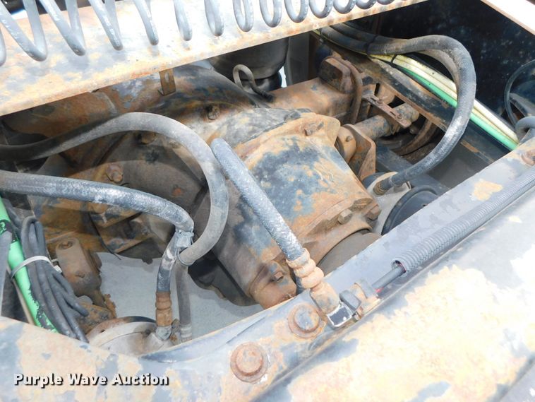 image for item DK8551 1997 Freightliner FLD120  semi truck