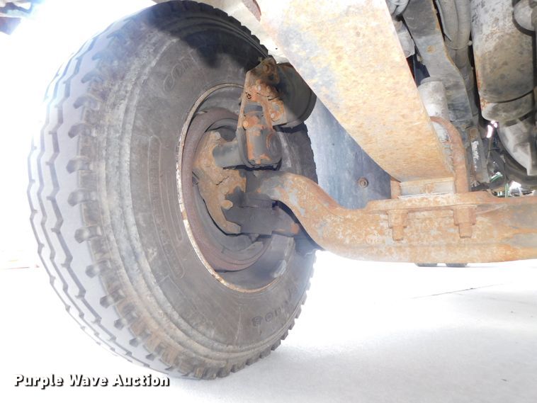 image for item DK8551 1997 Freightliner FLD120  semi truck