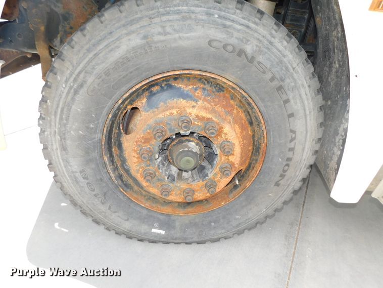 image for item DK8551 1997 Freightliner FLD120  semi truck