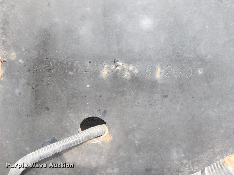 image for item DK8551 1997 Freightliner FLD120  semi truck