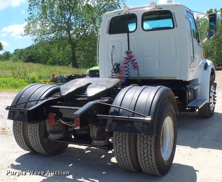 image for item DL0985 2003 Sterling Acterra  semi truck