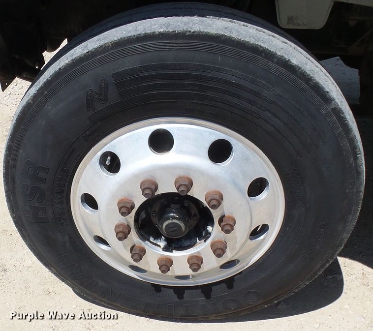 image for item DL0985 2003 Sterling Acterra  semi truck