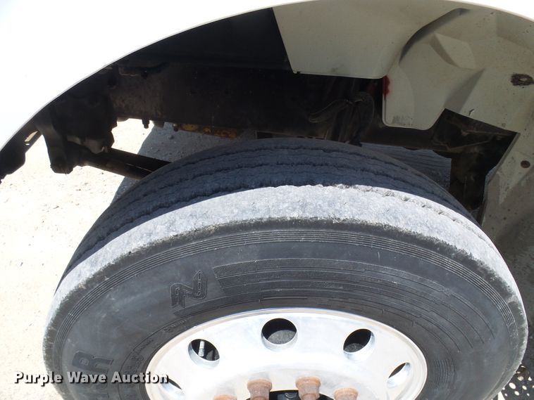 image for item DL0985 2003 Sterling Acterra  semi truck