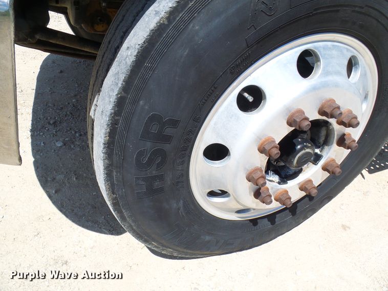 image for item DL0985 2003 Sterling Acterra  semi truck