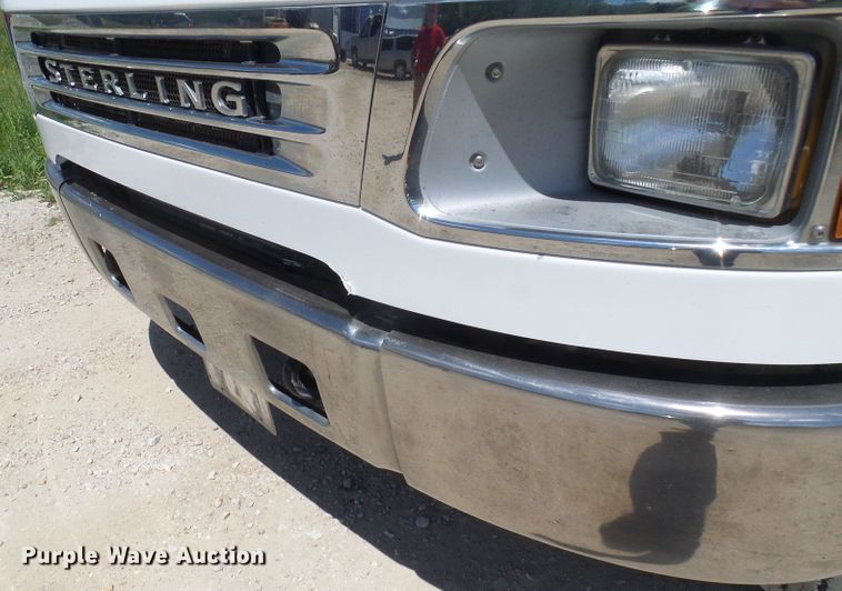 image for item DL0985 2003 Sterling Acterra  semi truck