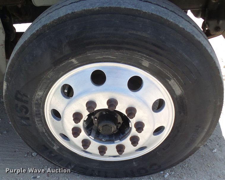 image for item DL0985 2003 Sterling Acterra  semi truck