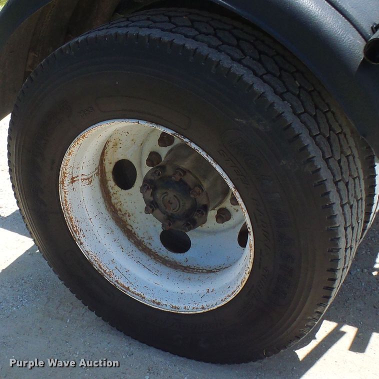 image for item DL0985 2003 Sterling Acterra  semi truck