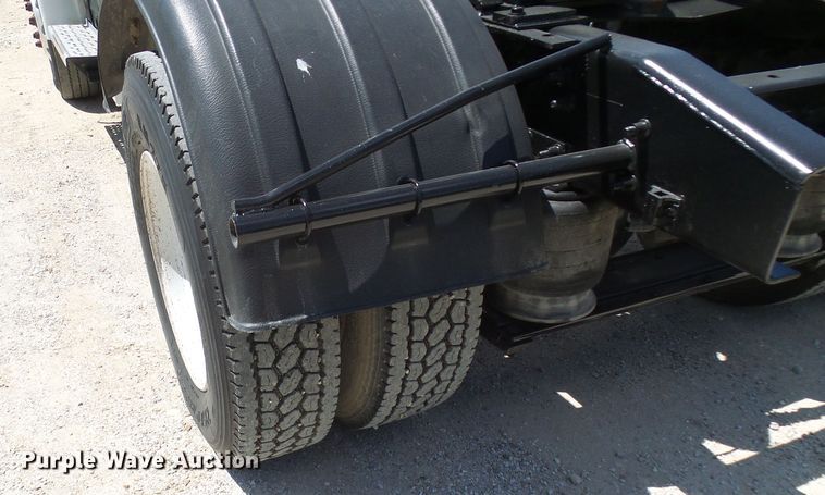 image for item DL0985 2003 Sterling Acterra  semi truck