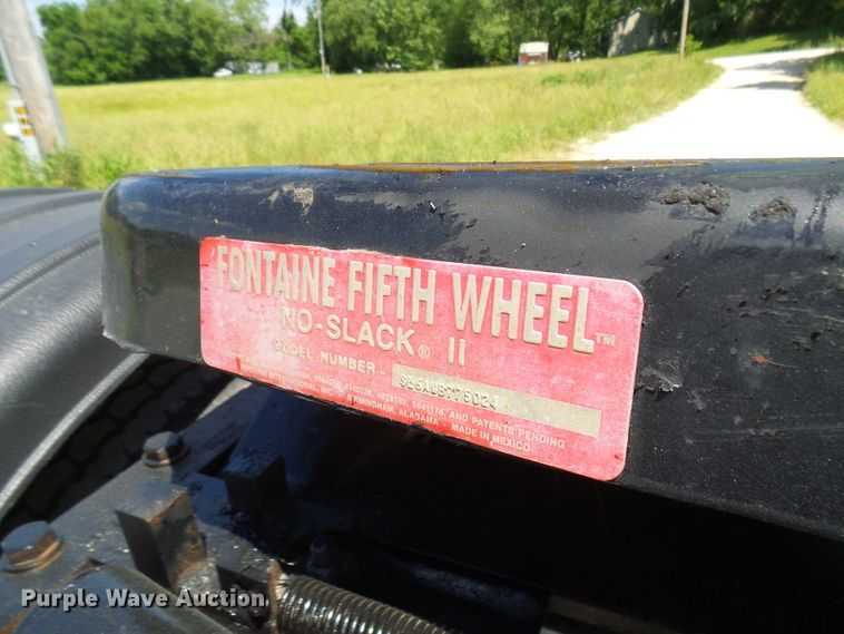 image for item DL0985 2003 Sterling Acterra  semi truck