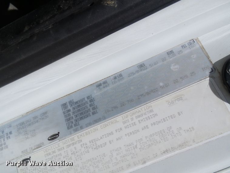 image for item DL0985 2003 Sterling Acterra  semi truck