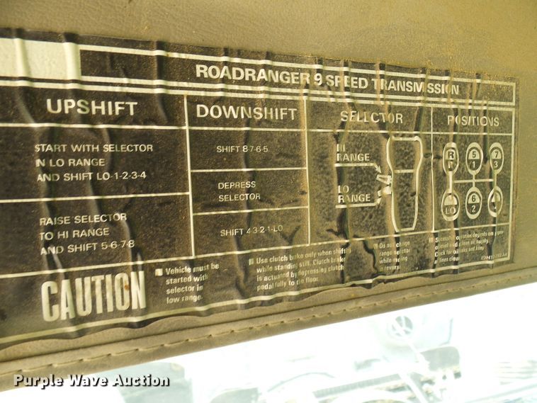 image for item DL0985 2003 Sterling Acterra  semi truck