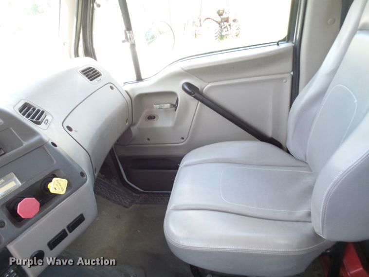 image for item DL0985 2003 Sterling Acterra  semi truck