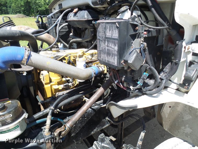 image for item DL0985 2003 Sterling Acterra  semi truck