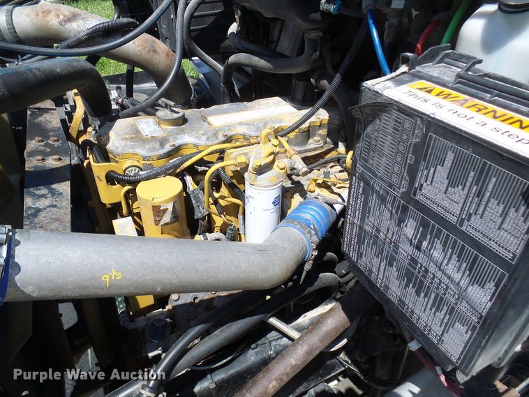 image for item DL0985 2003 Sterling Acterra  semi truck