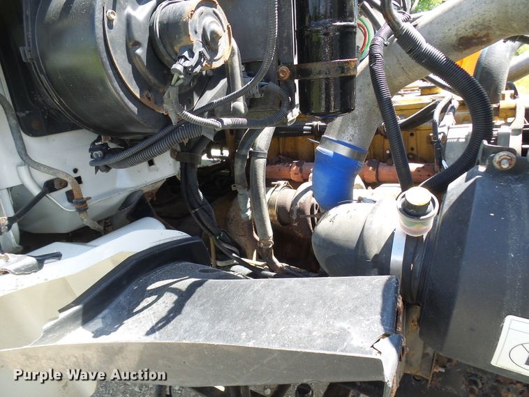 image for item DL0985 2003 Sterling Acterra  semi truck