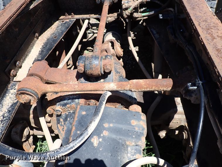 image for item DL7532 2003 International 7400  truck cab and chassis