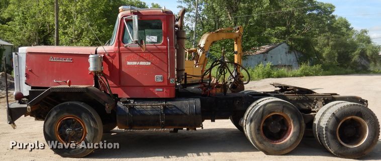 image for item DL8951 1984 Autocar DK  semi truck