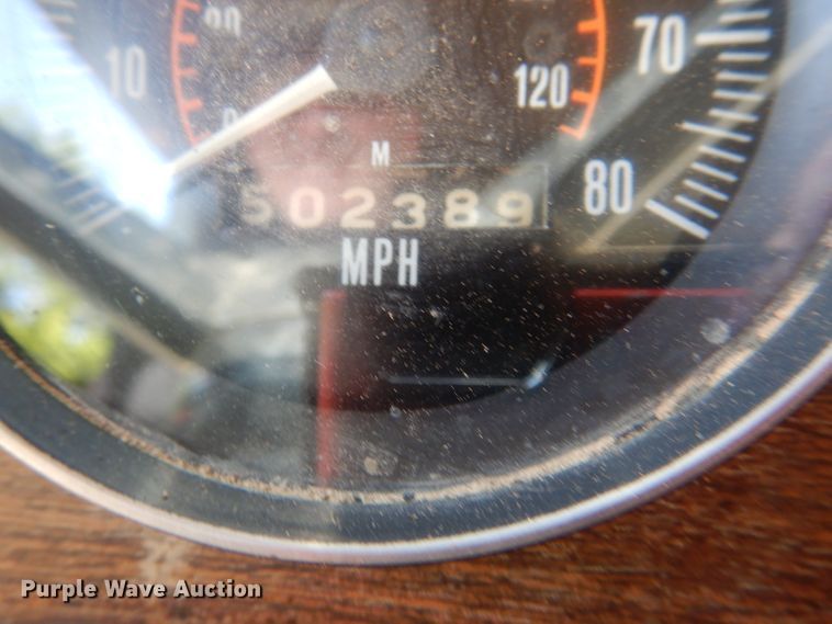 image for item DL8951 1984 Autocar DK  semi truck