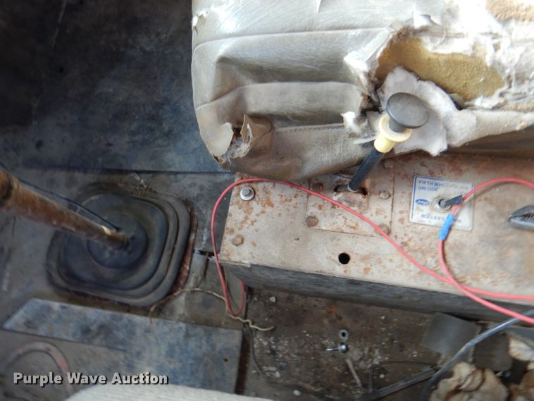 image for item DL8951 1984 Autocar DK  semi truck