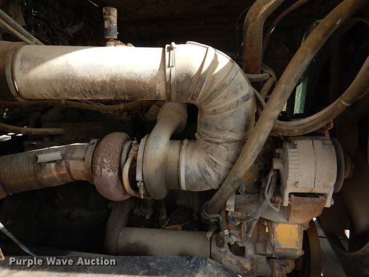 image for item DL8951 1984 Autocar DK  semi truck