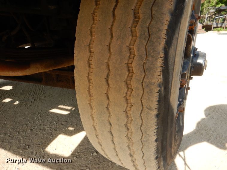 image for item DL8951 1984 Autocar DK  semi truck