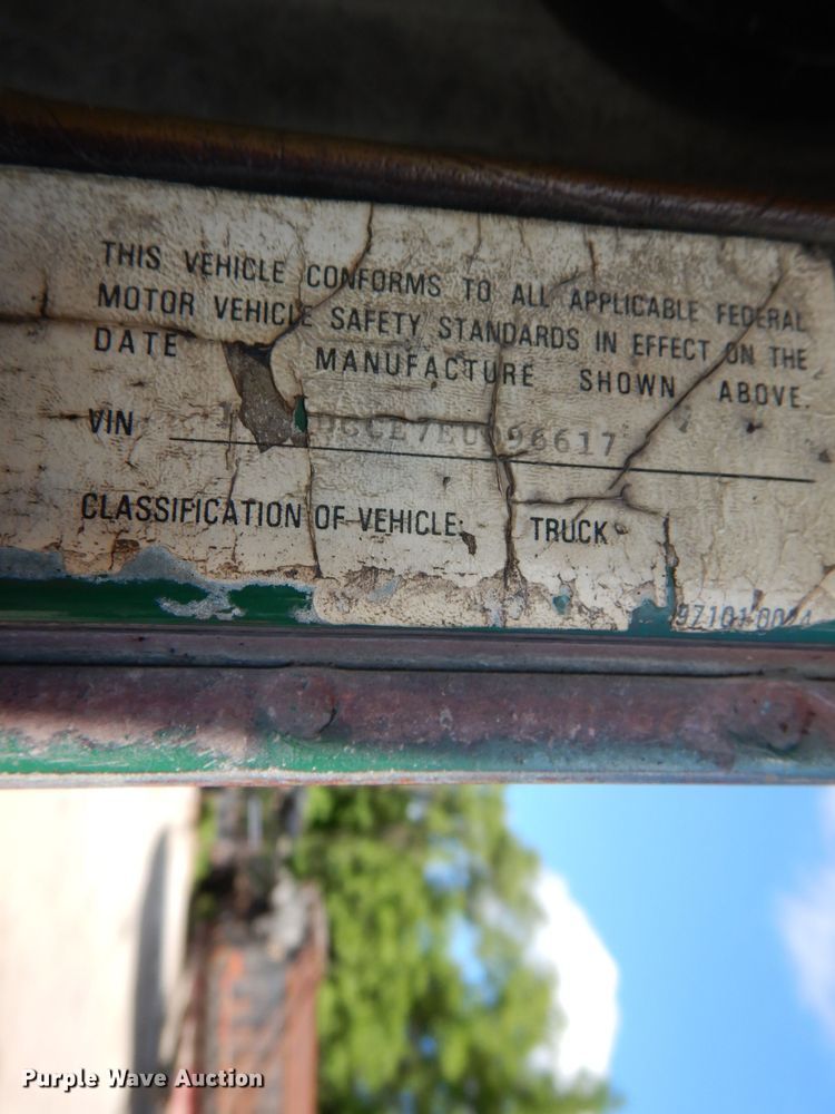 image for item DL8951 1984 Autocar DK  semi truck