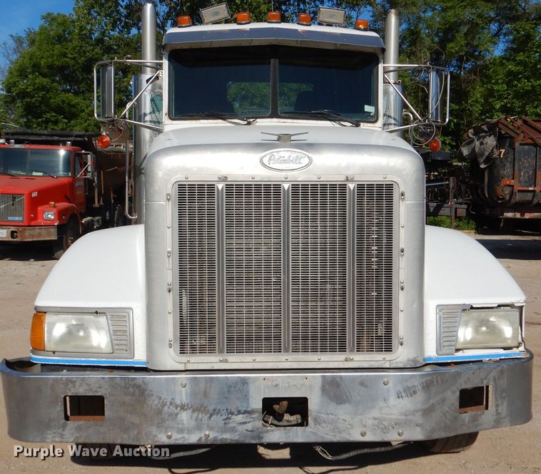 image for item DL8952 1998 Peterbilt 377  semi truck