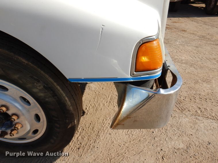 image for item DL8952 1998 Peterbilt 377  semi truck