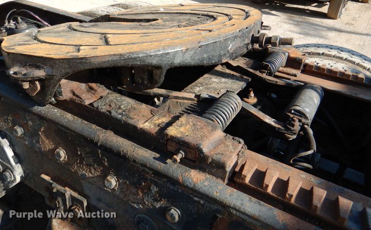 image for item DL8952 1998 Peterbilt 377  semi truck