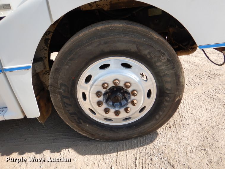 image for item DL8952 1998 Peterbilt 377  semi truck