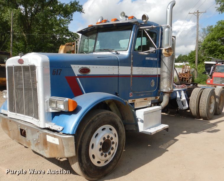 image for item DL8953 1989 Peterbilt 379  semi truck