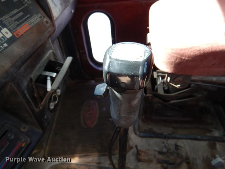 image for item DL8953 1989 Peterbilt 379  semi truck