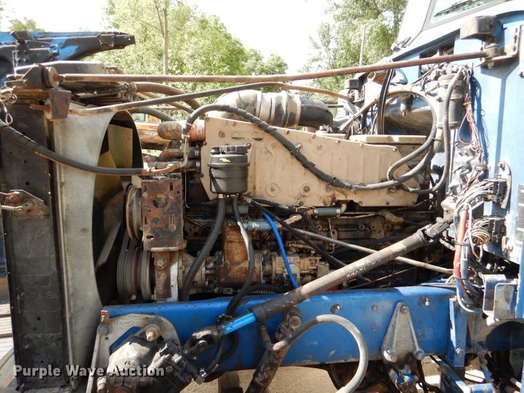 image for item DL8953 1989 Peterbilt 379  semi truck