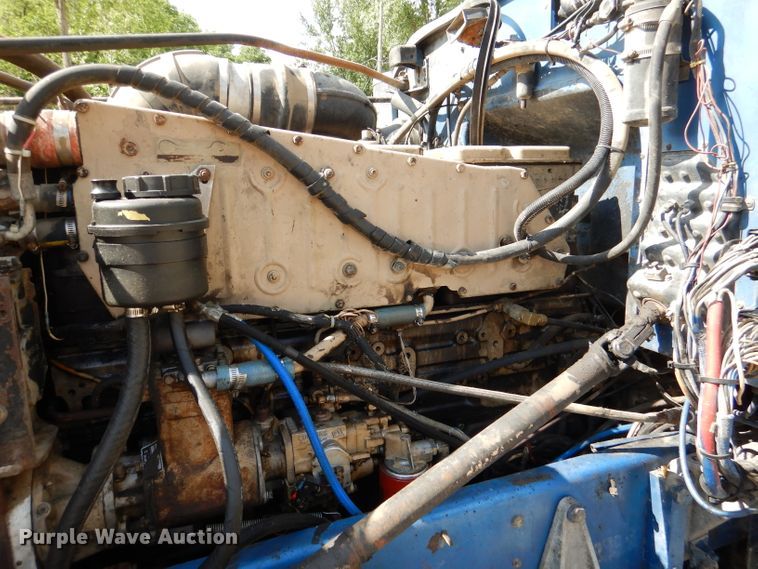 image for item DL8953 1989 Peterbilt 379  semi truck