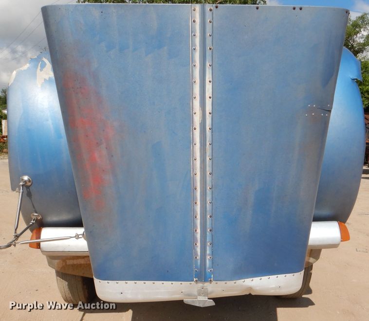 image for item DL8953 1989 Peterbilt 379  semi truck