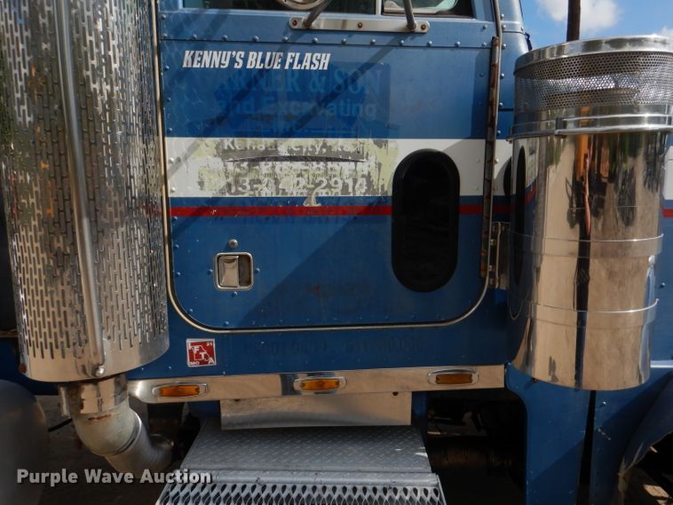 image for item DL8953 1989 Peterbilt 379  semi truck