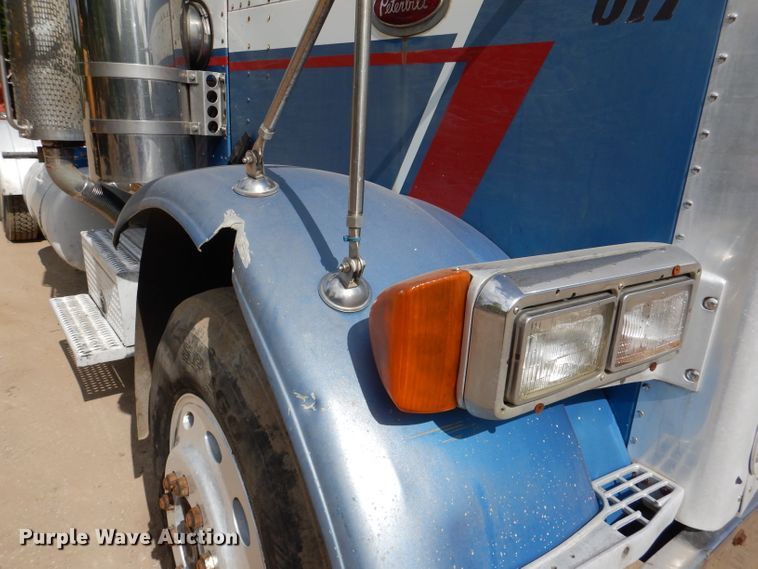 image for item DL8953 1989 Peterbilt 379  semi truck