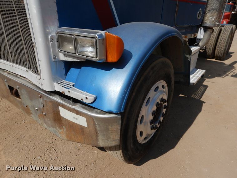 image for item DL8953 1989 Peterbilt 379  semi truck