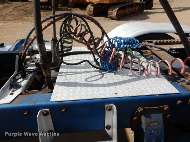 image for item DL8953 1989 Peterbilt 379  semi truck