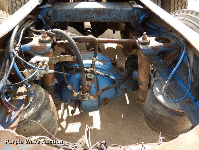 image for item DL8953 1989 Peterbilt 379  semi truck