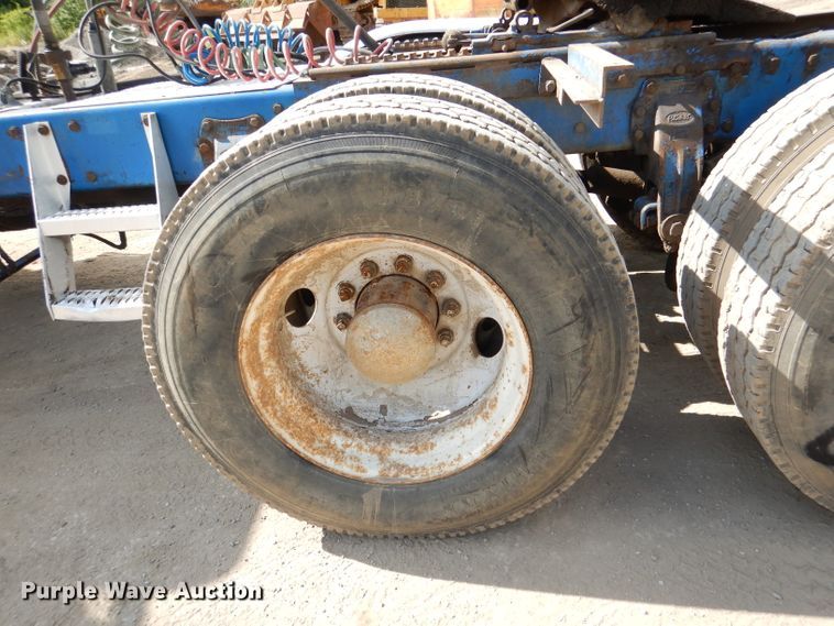 image for item DL8953 1989 Peterbilt 379  semi truck