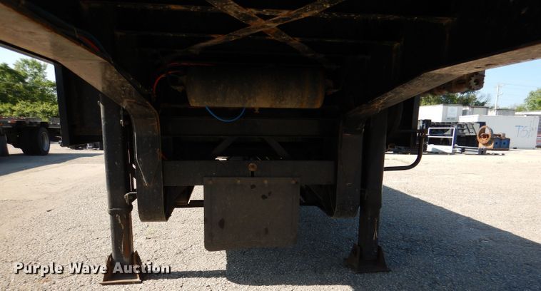 image for item DL8960 2013 Manac 14353A000  drop deck trailer