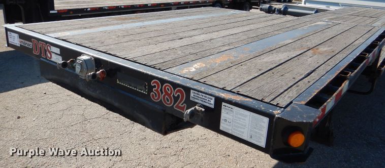 image for item DL8960 2013 Manac 14353A000  drop deck trailer