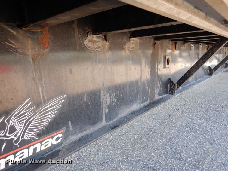image for item DL8960 2013 Manac 14353A000  drop deck trailer
