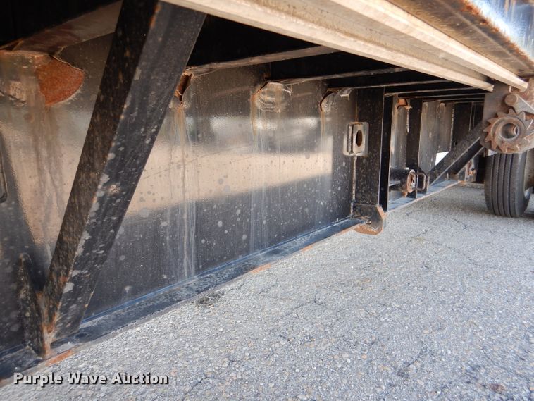 image for item DL8960 2013 Manac 14353A000  drop deck trailer