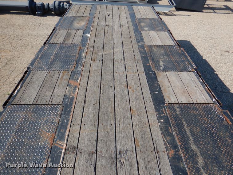 image for item DL8960 2013 Manac 14353A000  drop deck trailer