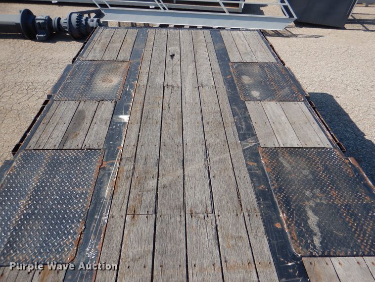 image for item DL8960 2013 Manac 14353A000  drop deck trailer