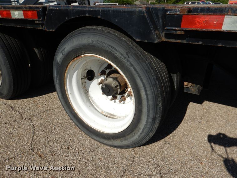 image for item DL8960 2013 Manac 14353A000  drop deck trailer